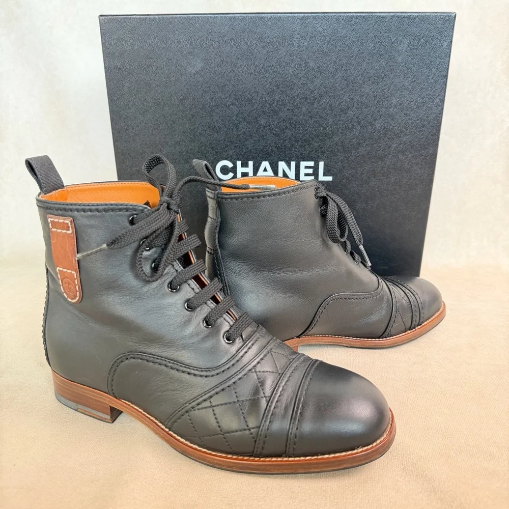 Chanel Black Leather Quilted Lace-Up Ankle Boots EU 37.5